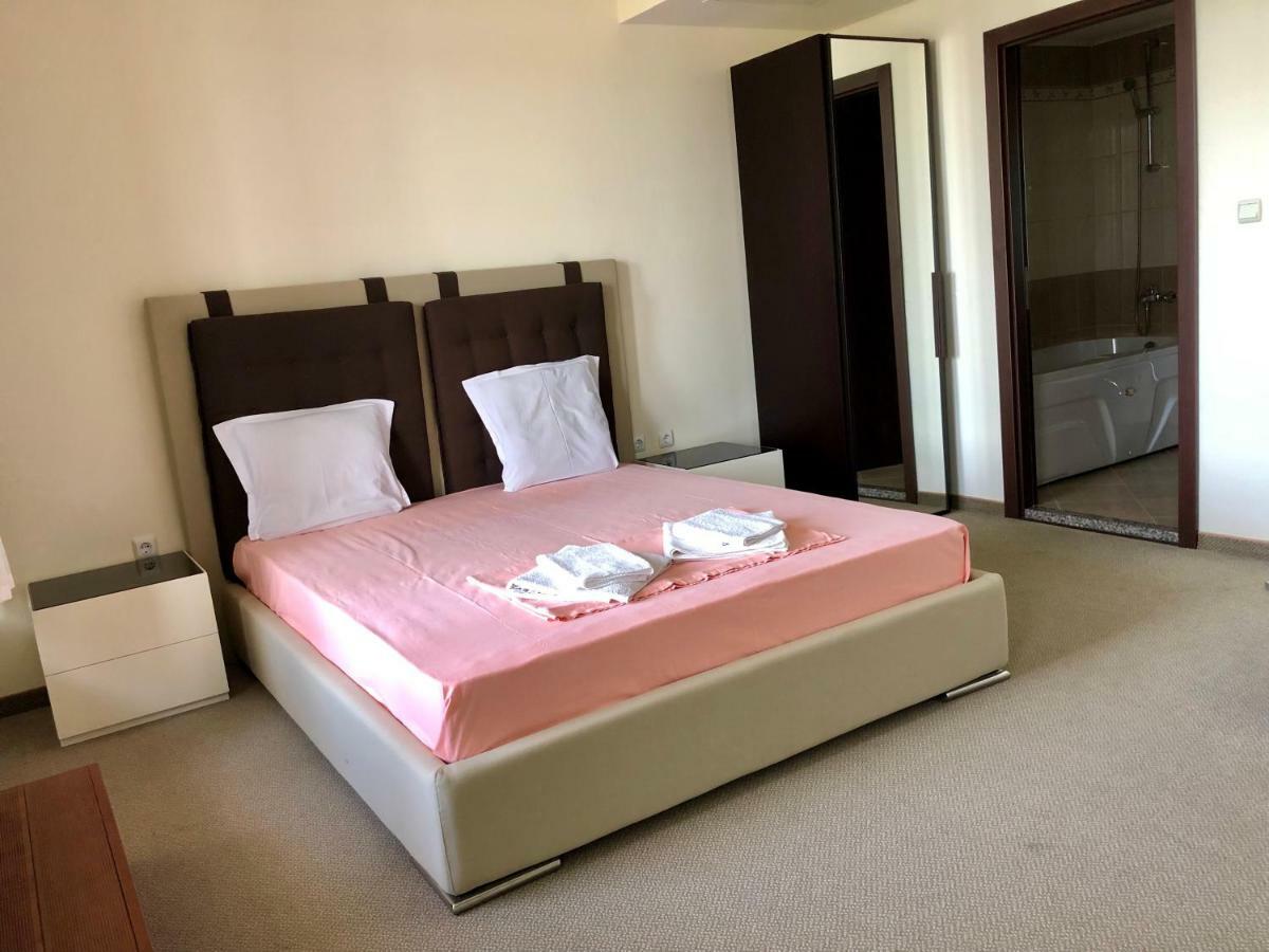 Apartments In Peter House 써니비치 외부 사진